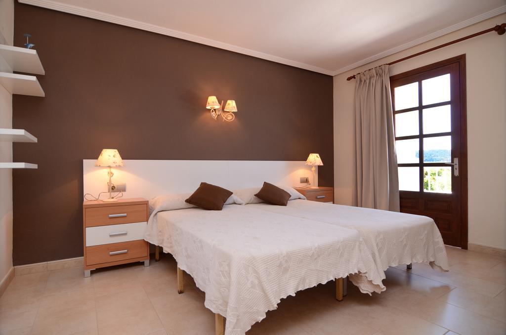 Hostal Cala Boix Эс-Кана Номер фото