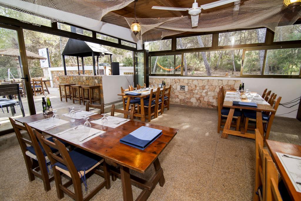 Hostal Cala Boix Эс-Кана Экстерьер фото