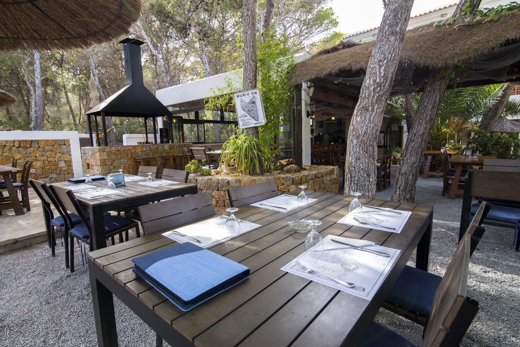 Hostal Cala Boix Эс-Кана Экстерьер фото