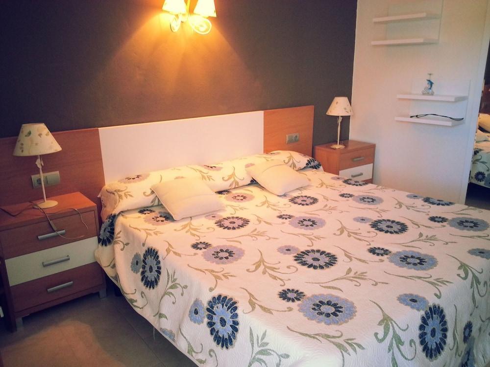 Hostal Cala Boix Эс-Кана Экстерьер фото